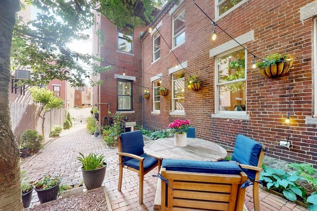 2 bed, 1 bath apartment for rent at 23 Mount Vernon St Unit R, Charlestown — photo 18 of 20