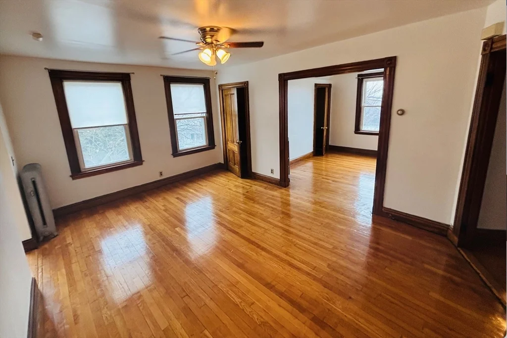 3 bed, 1 bath apartment for rent at 23 Munroe St Unit 2, Union Square — photo 4 of 19
