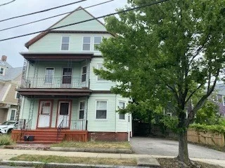 3 bed, 1 bath apartment for rent at 23 Munroe St Unit 2, Union Square — photo 1 of 19