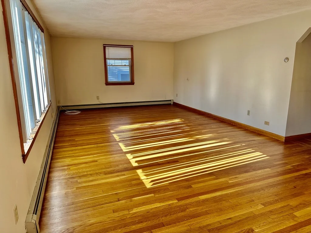 3 bed, 1 bath apartment for rent at 23 Myrtle St Unit 1, Watertown — photo 1 of 6