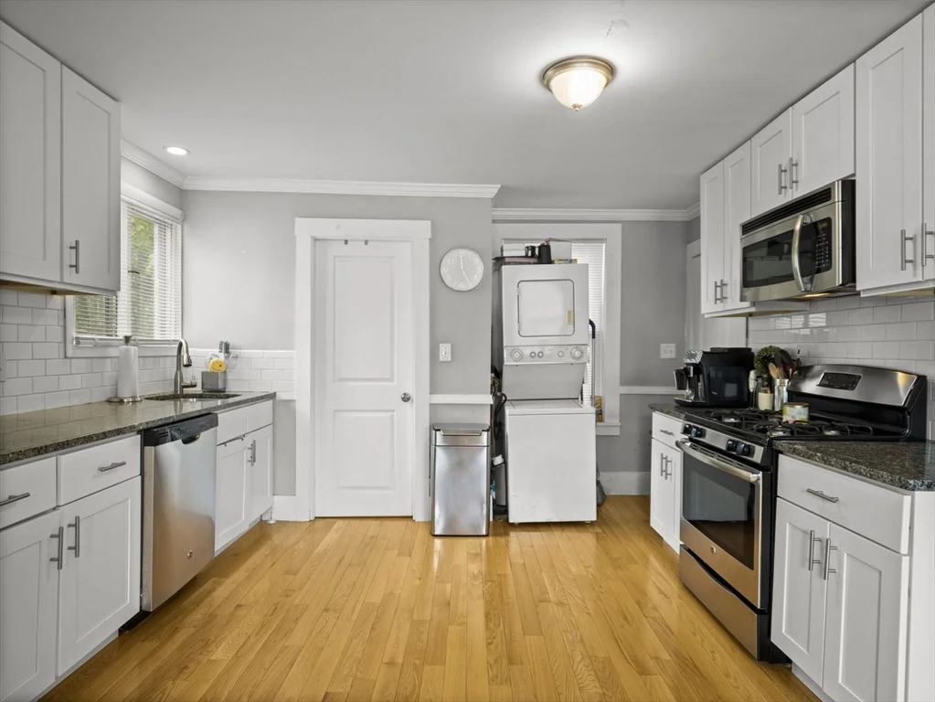 1 bed, 1 bath apartment for rent at 23 New Ocean Unit 1, Swampscott — photo 14 of 32