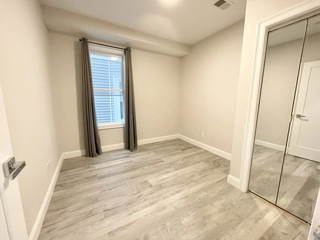5 bed, 2 bath apartment for rent at 23 Newport St Unit 1, Dorchester — photo 10 of 17