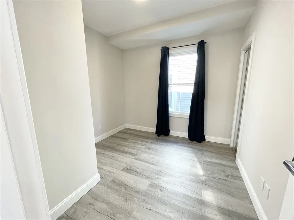 5 bed, 2 bath apartment for rent at 23 Newport St Unit 3, Dorchester — photo 6 of 18