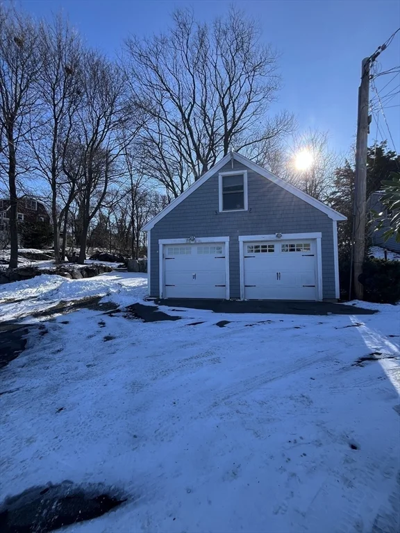 2 bed, 2 bath apartment for rent at 23 Nonantum, Marblehead — photo 26 of 29