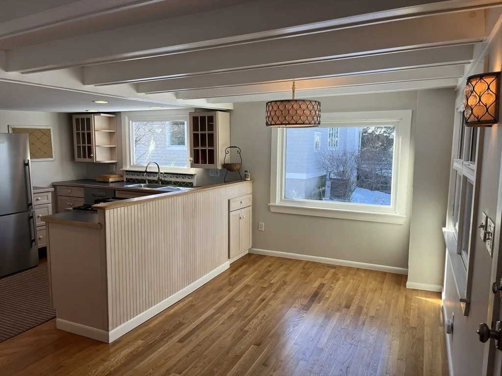 2 bed, 2 bath apartment for rent at 23 Nonantum, Marblehead — photo 8 of 29
