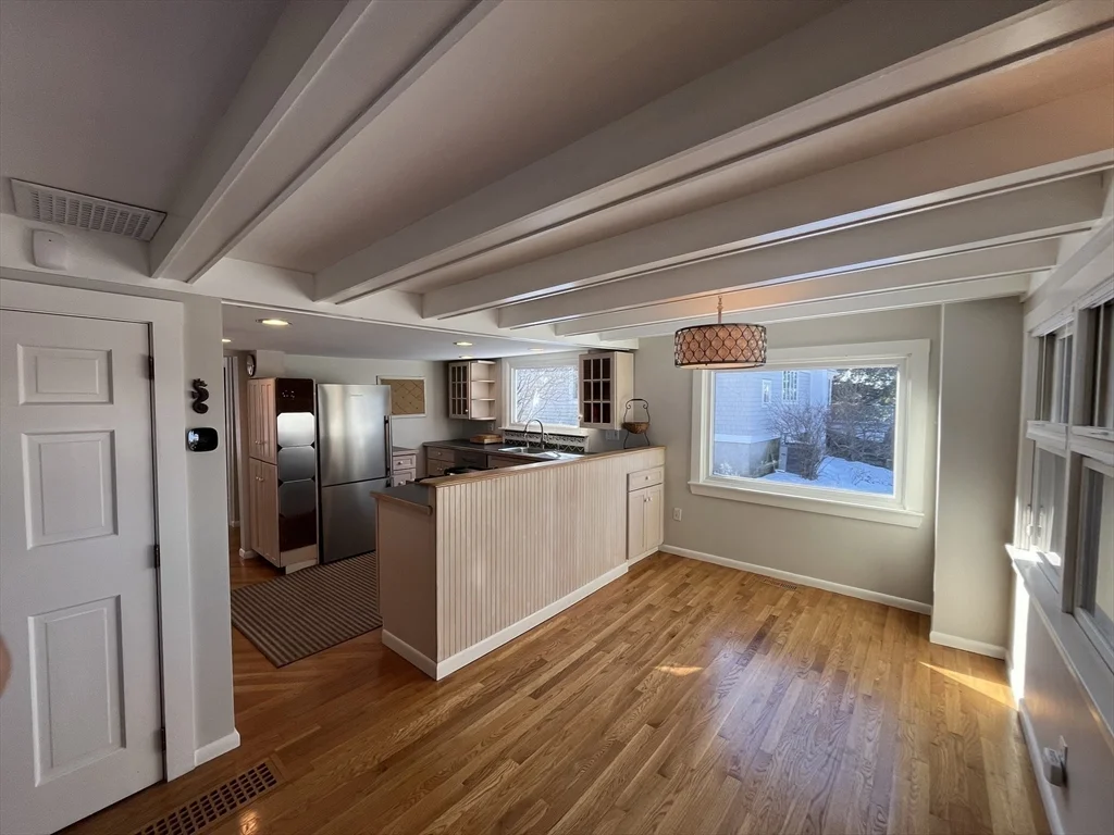 2 bed, 2 bath apartment for rent at 23 Nonantum, Marblehead — photo 9 of 29