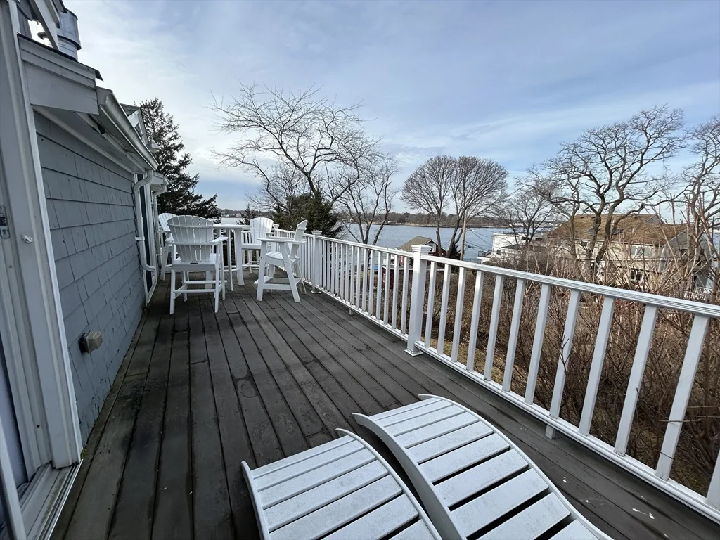 2 bed, 2 bath apartment for rent at 23 Nonantum Rd Unit -, Marblehead — photo 19 of 23