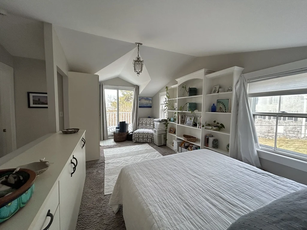 2 bed, 2 bath apartment for rent at 23 Nonantum Rd Unit -, Marblehead — photo 18 of 23