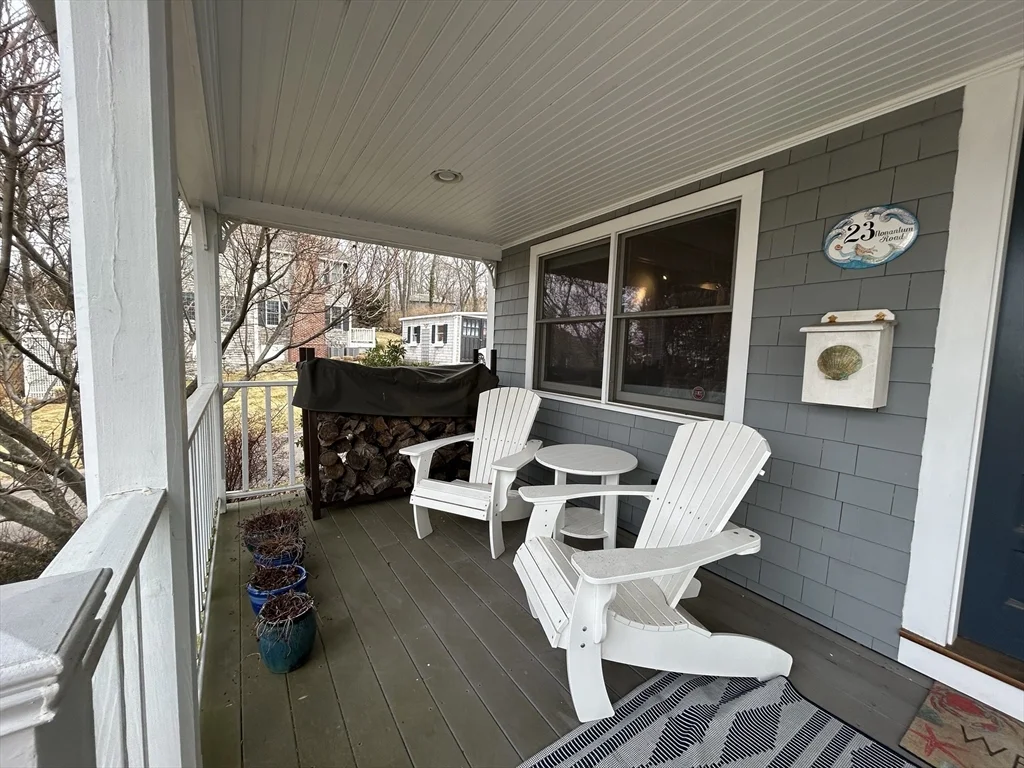 2 bed, 2 bath apartment for rent at 23 Nonantum Rd Unit -, Marblehead — photo 3 of 23