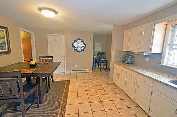 2 bed, 1 bath apartment for rent at 23 Oak St Unit B, Methuen — photo 6 of 22