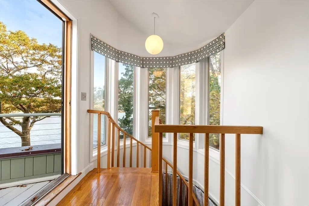 3 bed, 4+ bath apartment for rent at 23 Ocean, Manchester — photo 17 of 22