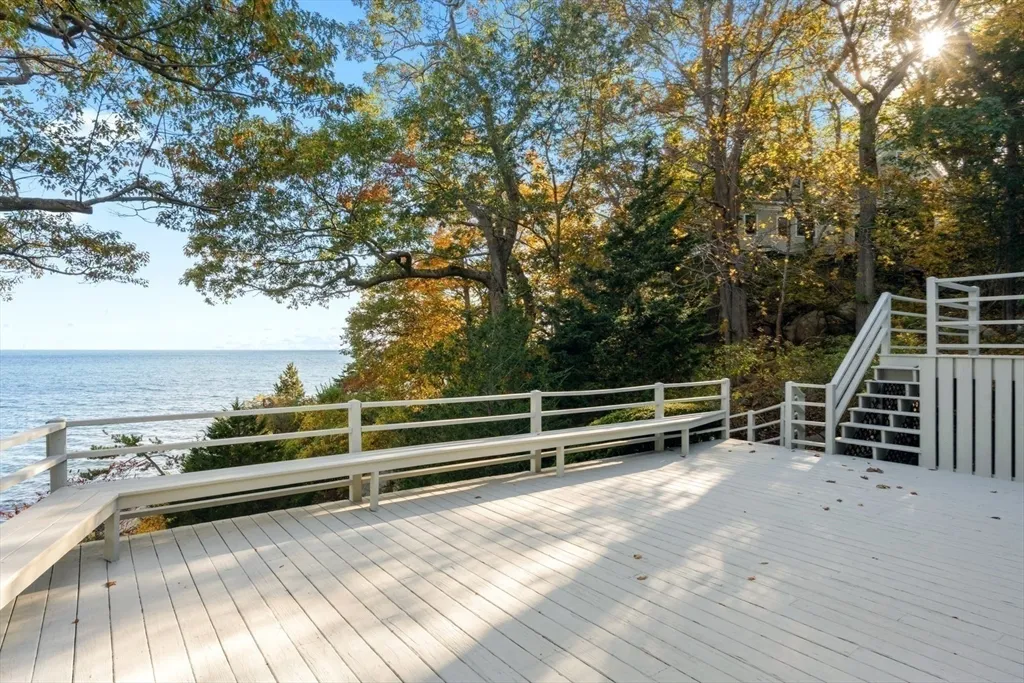 3 bed, 4+ bath apartment for rent at 23 Ocean, Manchester — photo 19 of 22