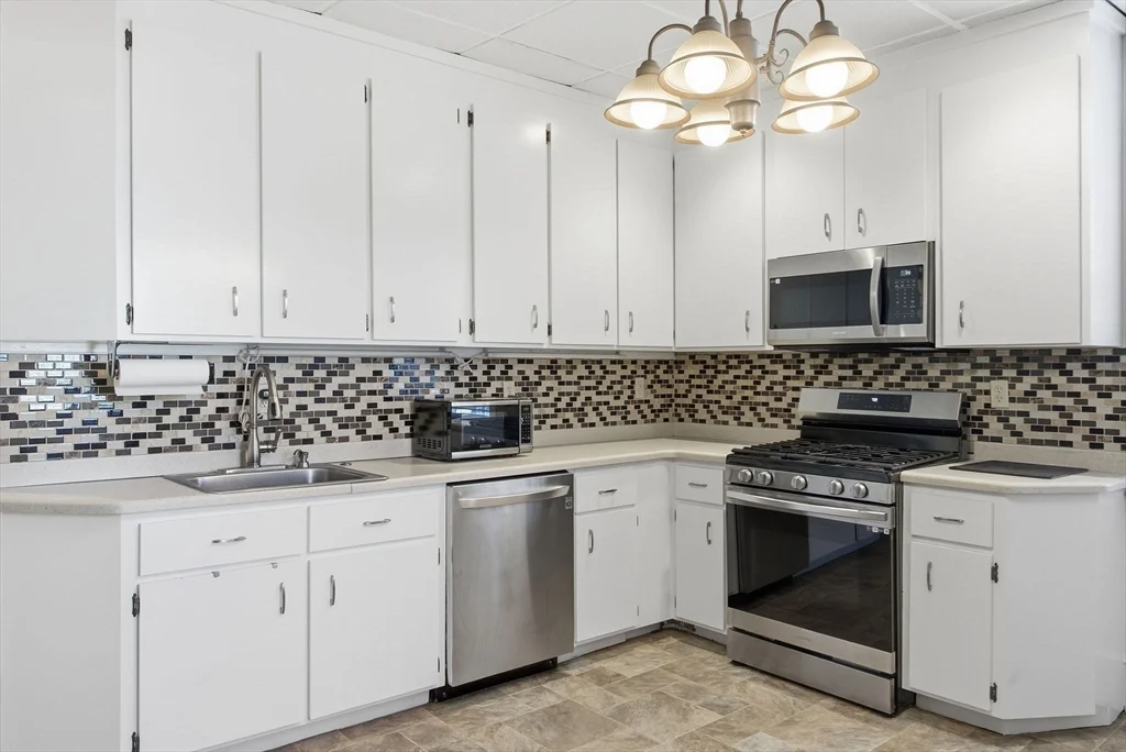 2 bed, 2 bath apartment for rent at 23 Olmstead Unit 1, Jamaica Plain — photo 12 of 34