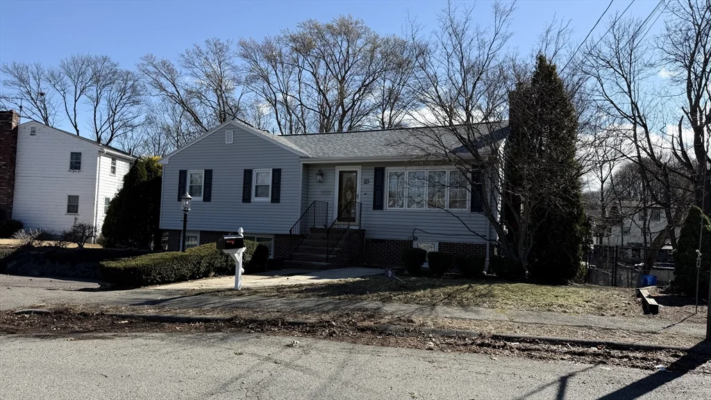 2 bed, 1 bath apartment for rent at 23 Orchard Ave Unit 2, Saugus