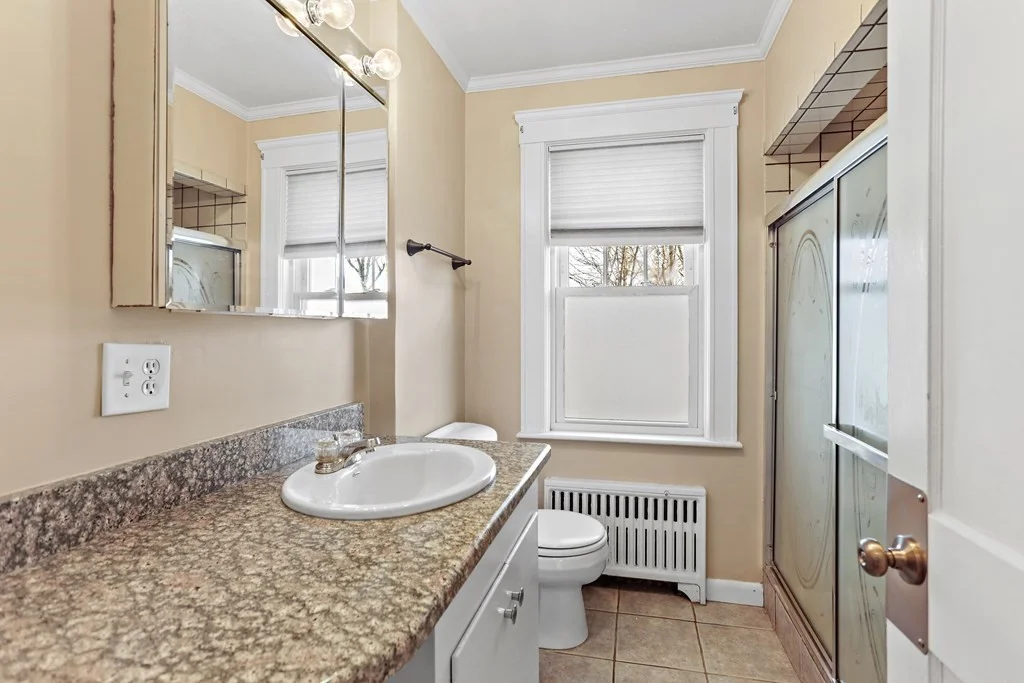 2 bed, 1 bath apartment for rent at 23 Oxford Unit 2, Arlington — photo 10 of 16