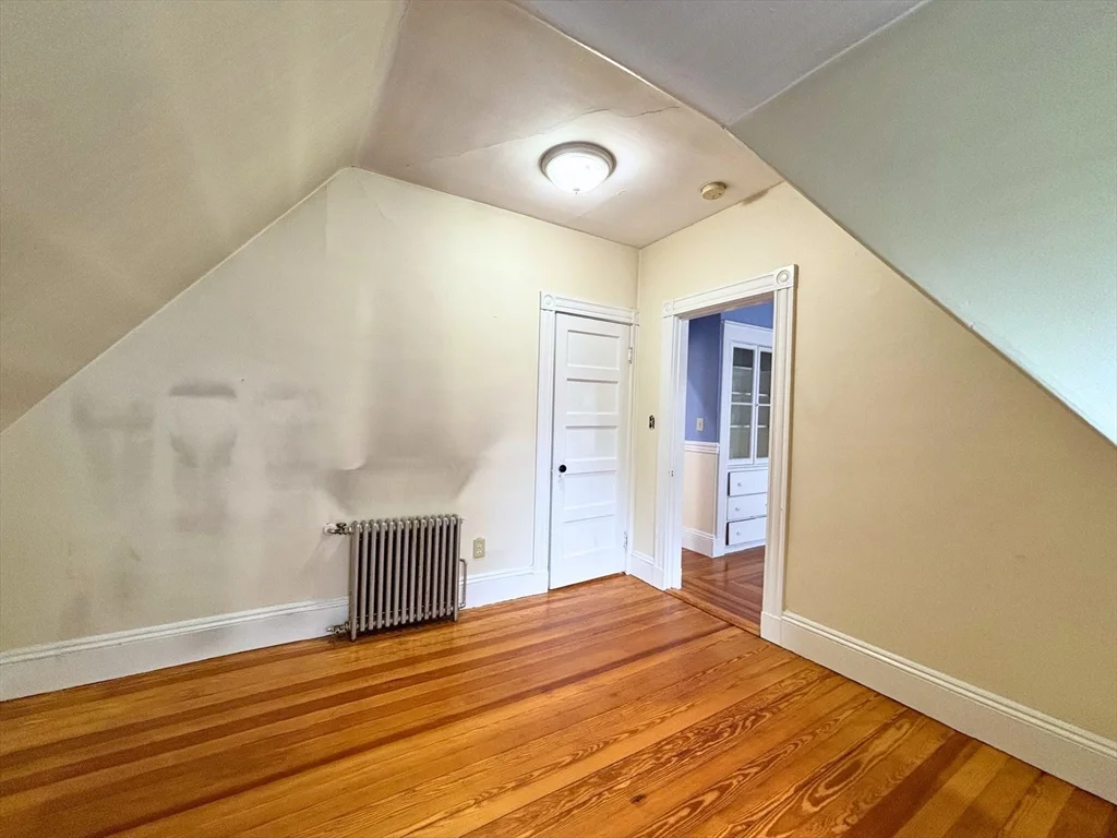 2 bed, 1 bath apartment for rent at 23 Park Rd Unit 3, Belmont — photo 5 of 15