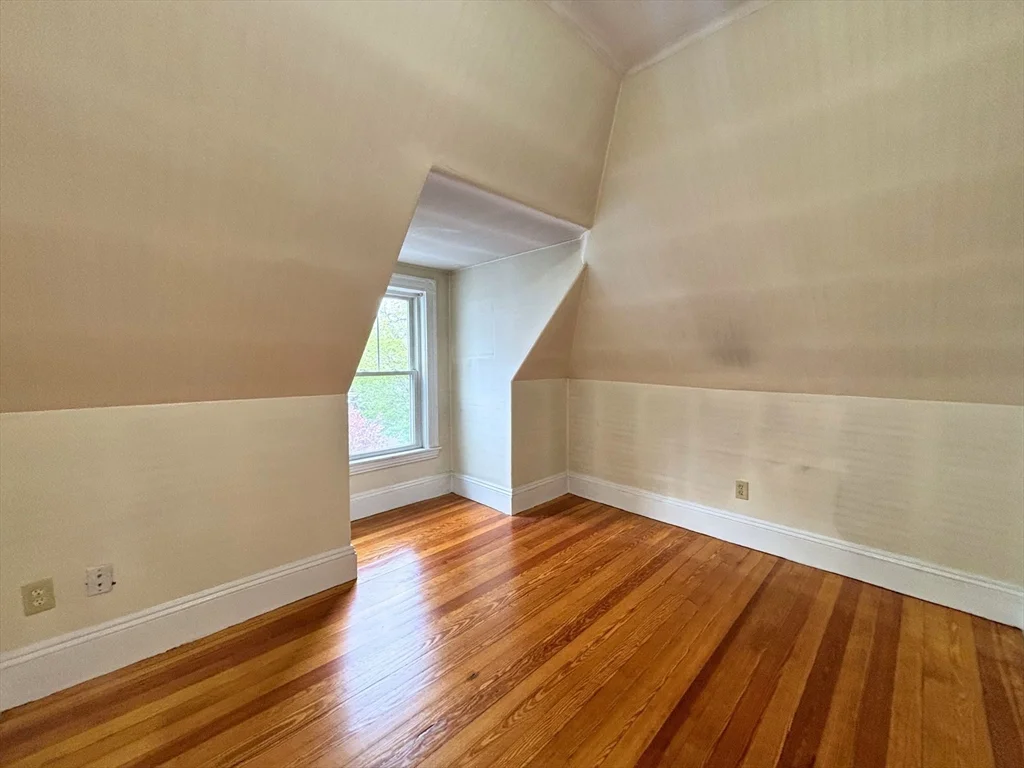 2 bed, 1 bath apartment for rent at 23 Park Rd Unit 3, Belmont — photo 4 of 15