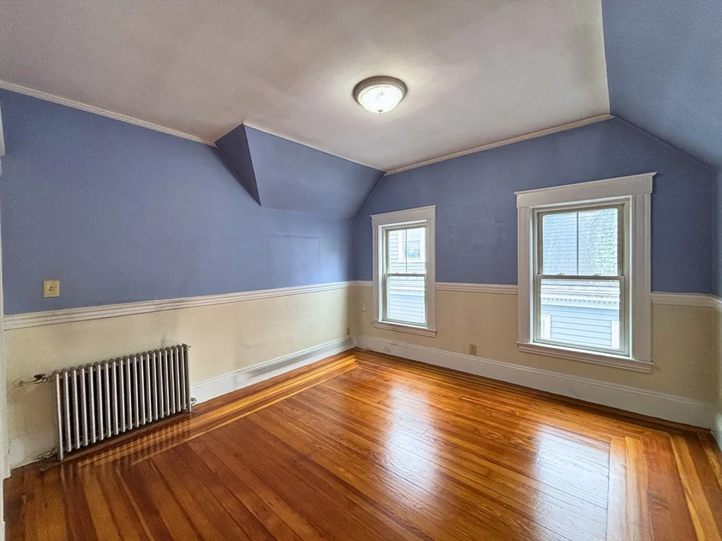 2 bed, 1 bath apartment for rent at 23 Park Rd Unit 3, Belmont — photo 3 of 15