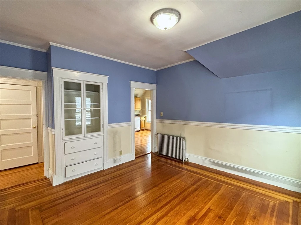 2 bed, 1 bath apartment for rent at 23 Park Rd Unit 3, Belmont — photo 2 of 15