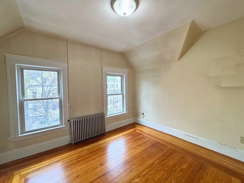 2 bed, 1 bath apartment for rent at 23 Park Rd Unit 3, Belmont — photo 9 of 15