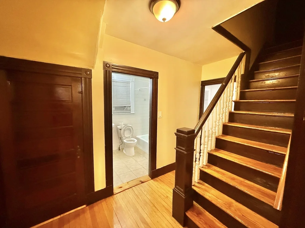 2 bed, 1 bath apartment for rent at 23 Pearl St Unit 1, Everett — photo 1 of 13
