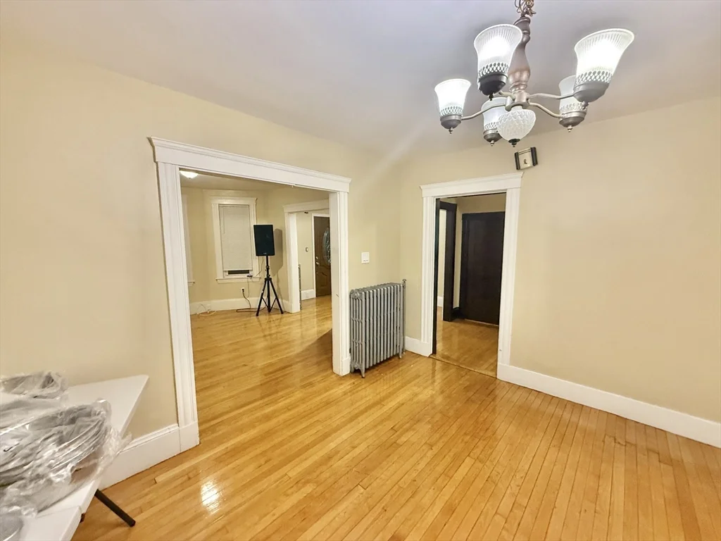 2 bed, 1 bath apartment for rent at 23 Pearl St Unit 1, Everett — photo 5 of 13
