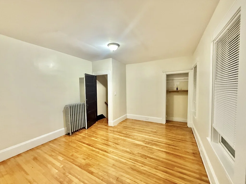 2 bed, 1 bath apartment for rent at 23 Pearl St Unit 1, Everett — photo 8 of 13