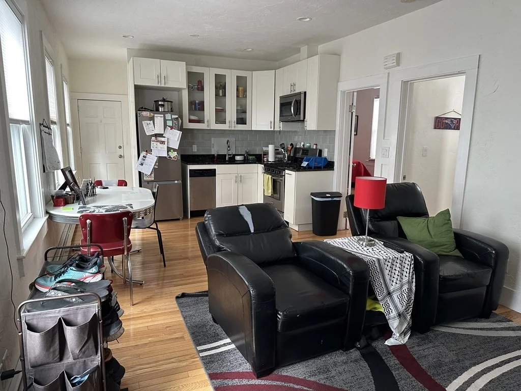 2 bed, 1 bath apartment for rent at 23 Pitman Unit 1, Winter Hill — photo 5 of 18