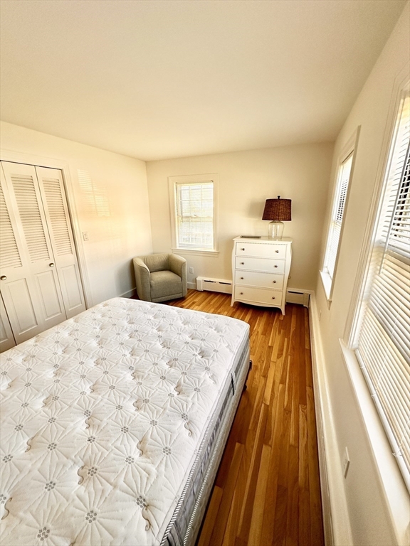 4 bed, 2 bath apartment for rent at 23 Pleasant St, Nantucket (vil) — photo 33 of 35