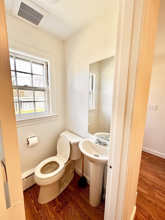 4 bed, 2 bath apartment for rent at 23 Pleasant St, Nantucket (vil) — photo 29 of 35