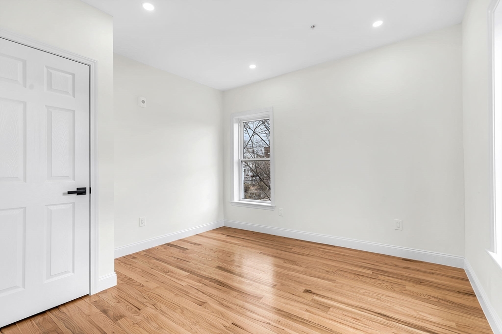 4 bed, 2 bath apartment for rent at 23 Pleasant St Unit 2, Fitchburg — photo 8 of 16