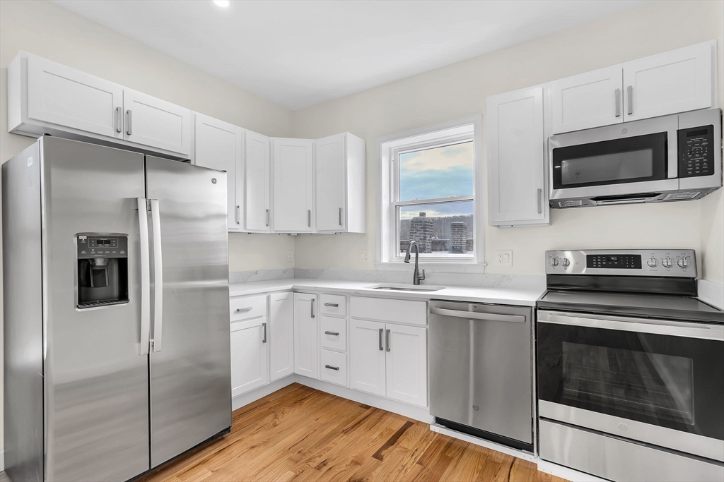 4 bed, 2 bath apartment for rent at 23 Pleasant St Unit 2, Fitchburg — photo 6 of 16