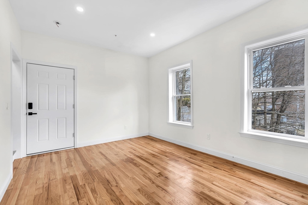 4 bed, 2 bath apartment for rent at 23 Pleasant St Unit 2, Fitchburg — photo 7 of 16