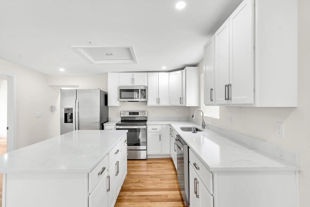 3 bed, 1 bath apartment for rent at 23 Pleasant St Unit 3, Fitchburg — photo 10 of 16