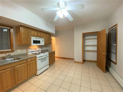 3 bed, 1 bath apartment for rent at 23 Portsmouth St Unit 1, Wellington-Harrington — photo 1 of 16