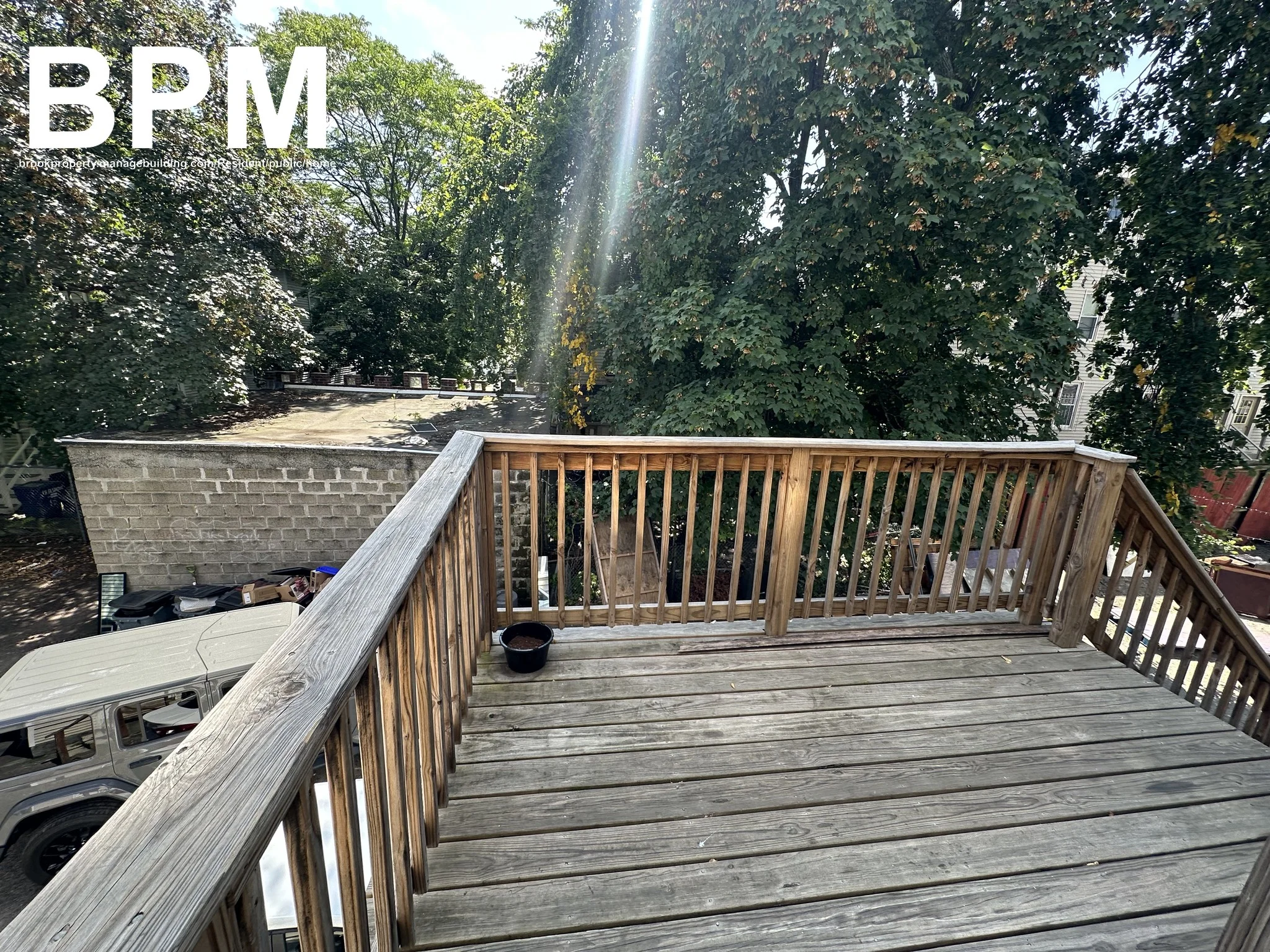 4 bed, 2 bath apartment for rent at 23 Pratt St Unit 2, Allston — photo 2 of 4
