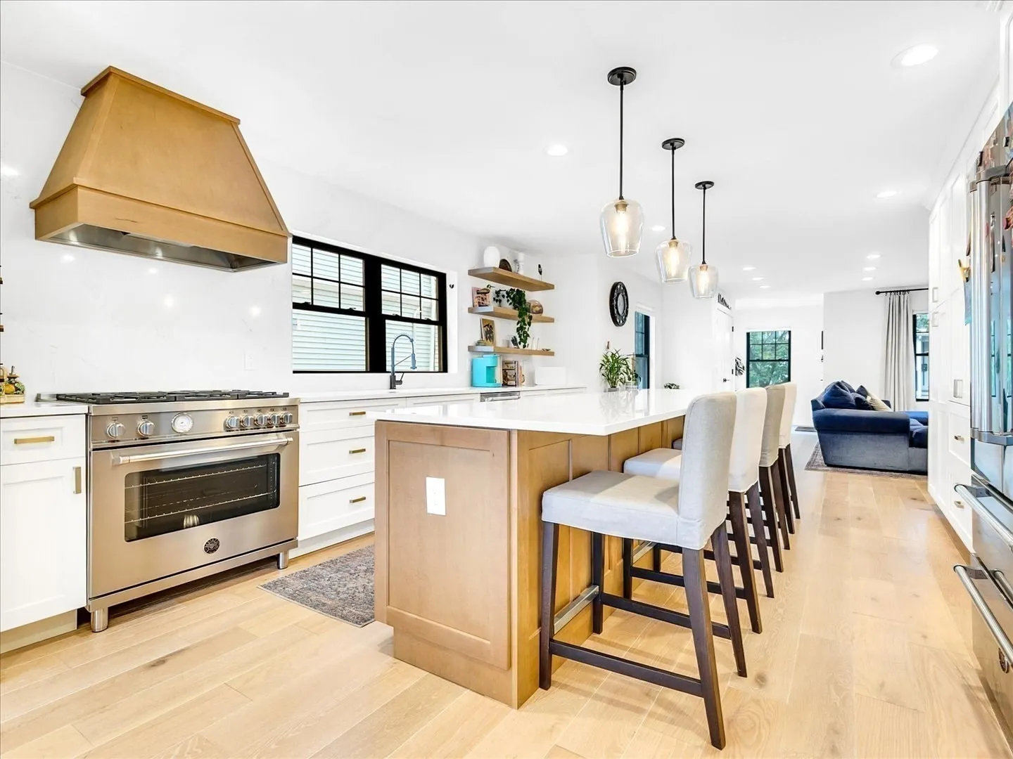 4 bed, 2.5 bath apartment for rent at 23 Princeton St Unit 23, South Medford — photo 1 of 18