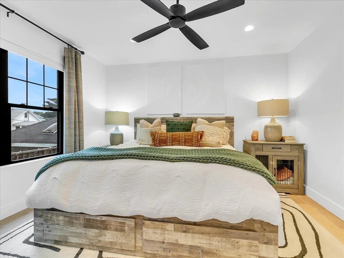 4 bed, 2.5 bath apartment for rent at 23 Princeton St Unit 23, South Medford — photo 8 of 18