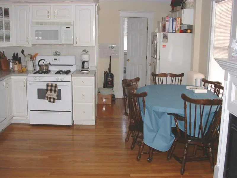 4 bed, 2 bath apartment for rent at 23 Ransom Rd Unit 2, Brighton — photo 4 of 5