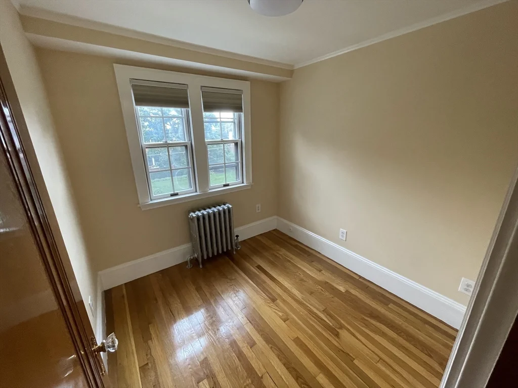 4 bed, 2 bath apartment for rent at 23 Richardson Rd, Belmont — photo 19 of 28
