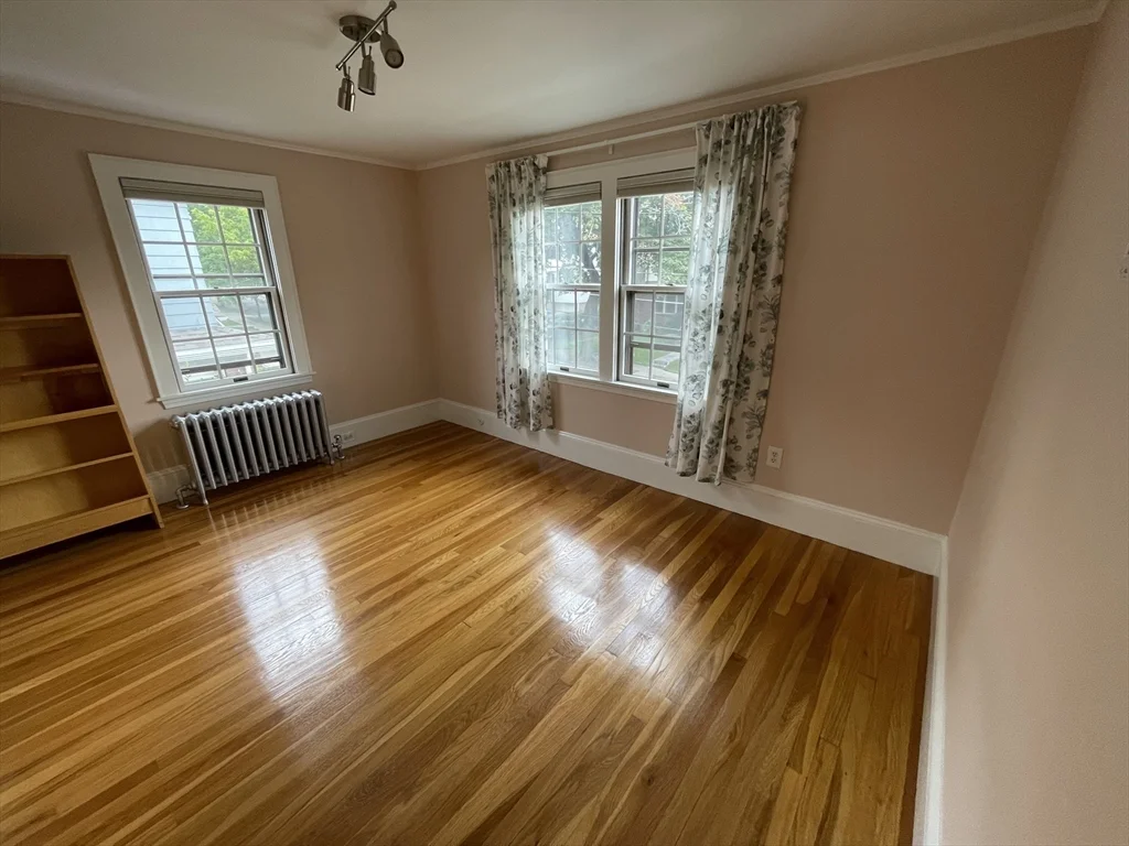 4 bed, 2 bath apartment for rent at 23 Richardson Rd, Belmont — photo 15 of 28