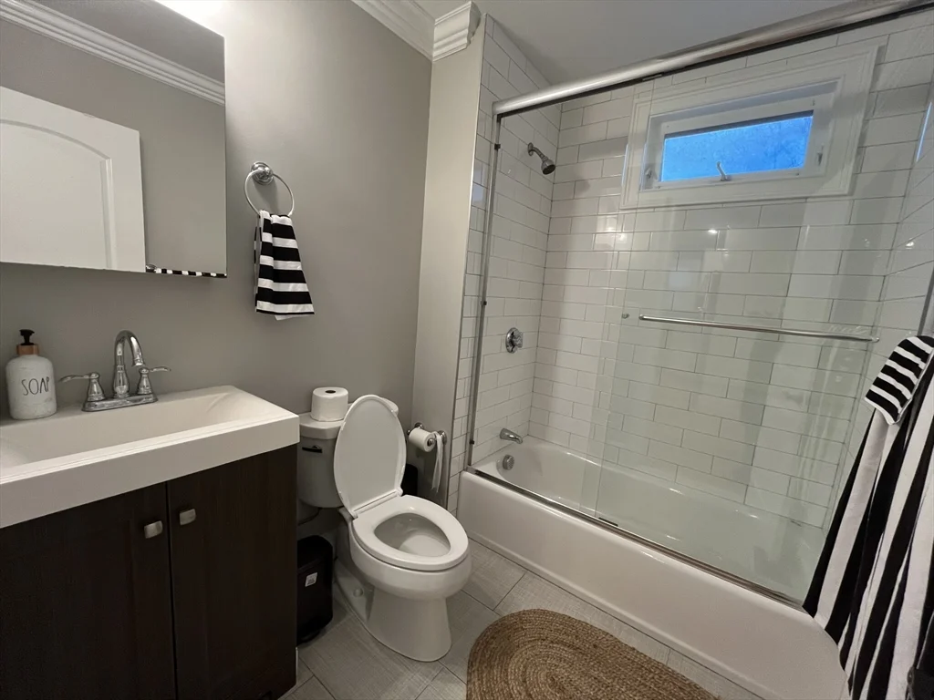 3 bed, 1 bath apartment for rent at 23 Rockledge St Unit 1, Roxbury — photo 10 of 11
