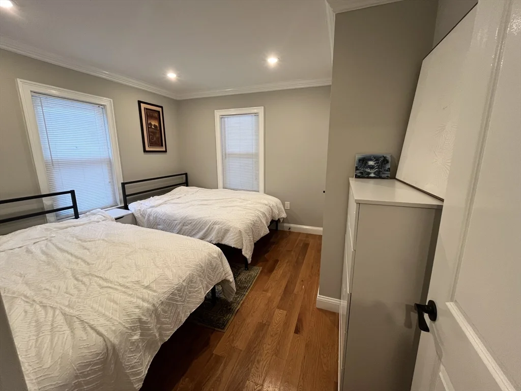 3 bed, 1 bath apartment for rent at 23 Rockledge St Unit 1, Roxbury — photo 8 of 11