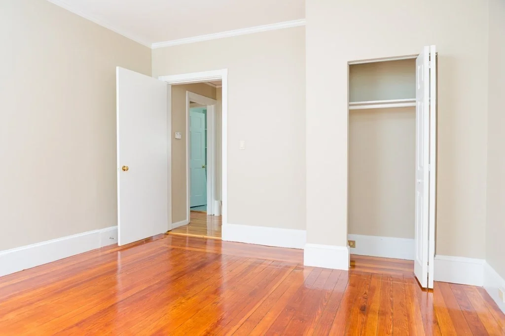 6 bed, 1 bath apartment for rent at 23 Rogers Unit 2, Somerville — photo 6 of 16