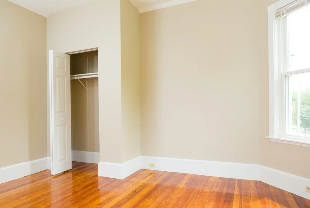 6 bed, 1 bath apartment for rent at 23 Rogers Unit 2, Somerville — photo 8 of 16