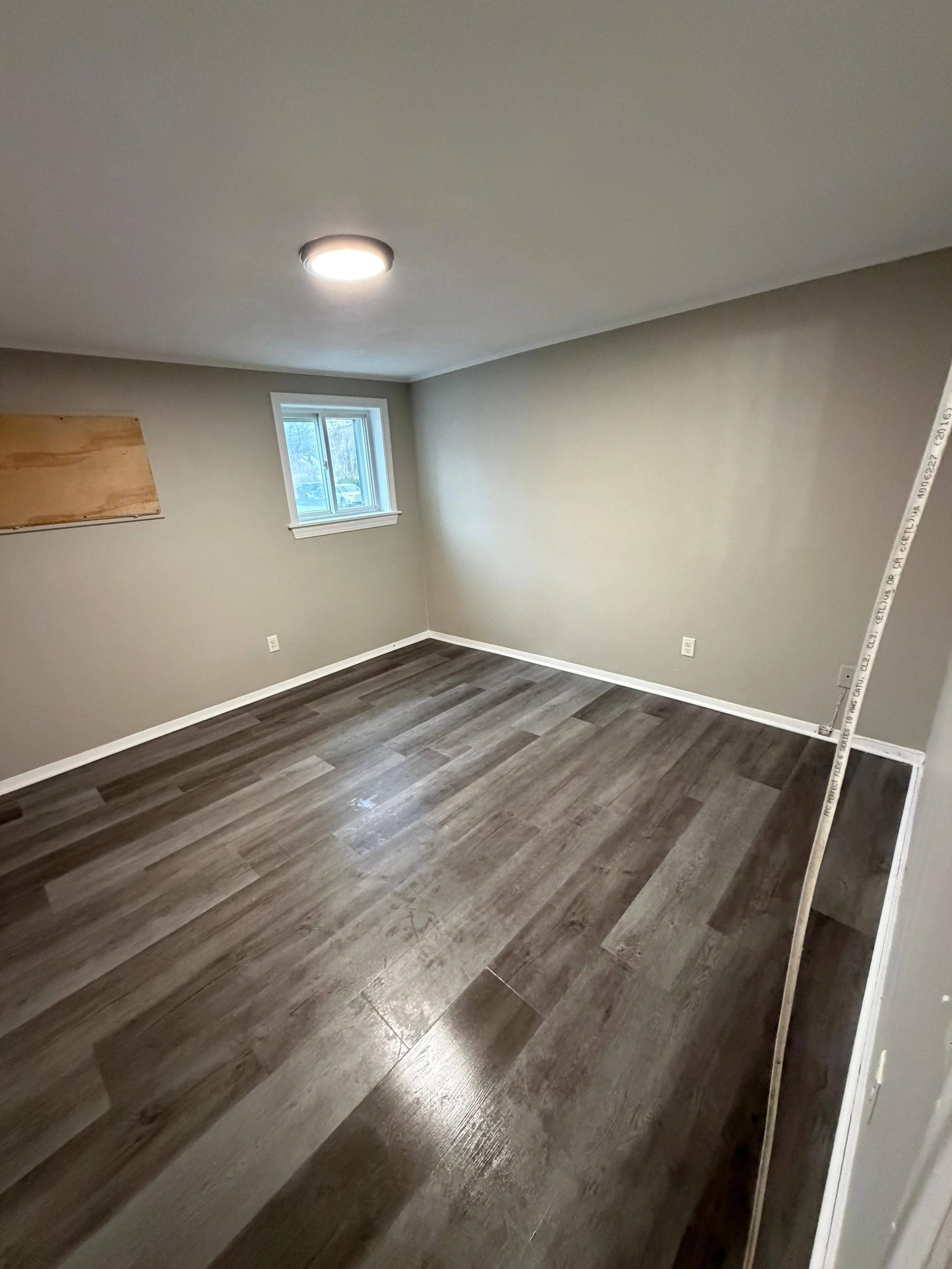 3 bed, 1 bath apartment for rent at 23 Roughan St Unit 1, Revere — photo 3 of 6
