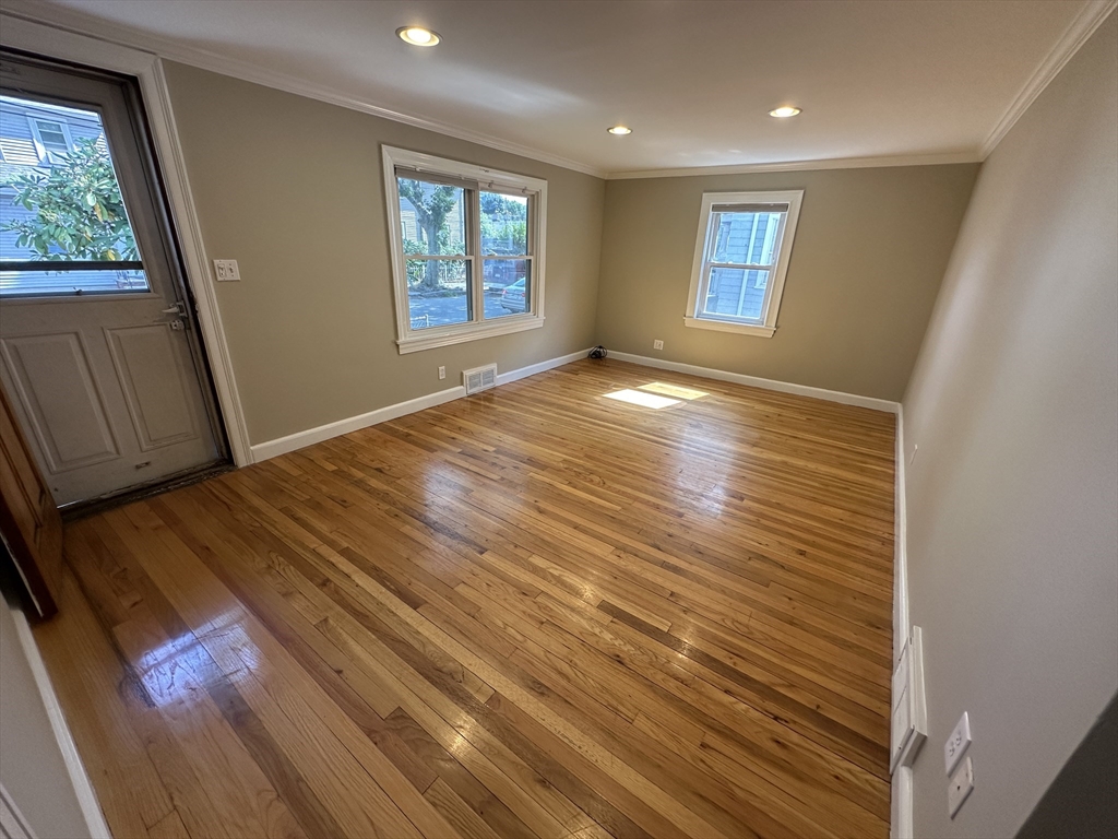 3 bed, 2 bath apartment for rent at 23 Safford St, Quincy — photo 9 of 30