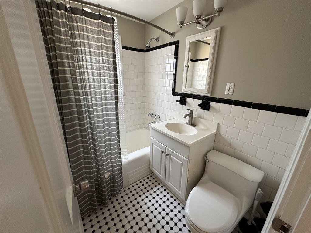 3 bed, 2 bath apartment for rent at 23 Safford St, Quincy — photo 29 of 30