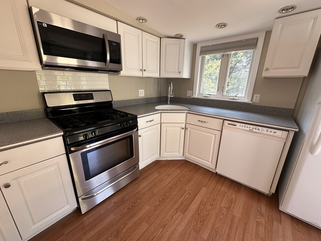 3 bed, 2 bath apartment for rent at 23 Safford St, Quincy — photo 24 of 30
