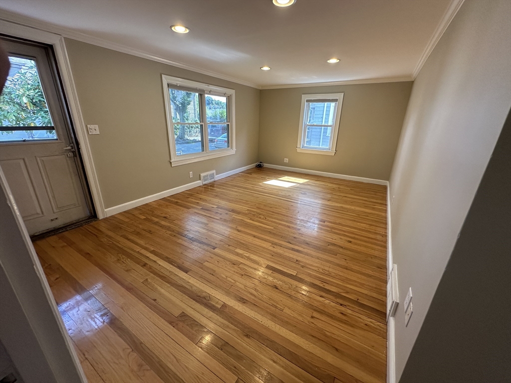 3 bed, 2 bath apartment for rent at 23 Safford St, Quincy — photo 7 of 30